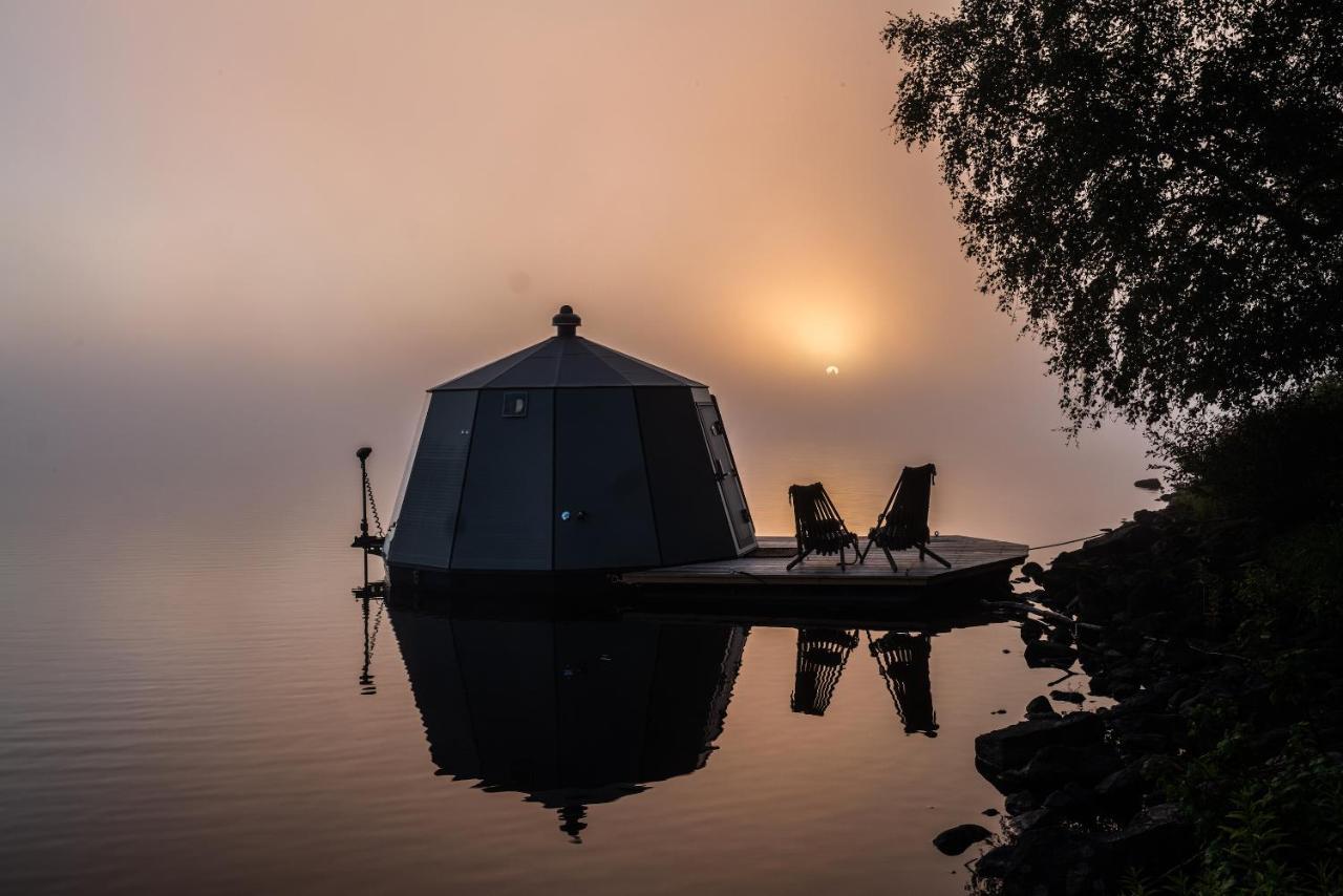 Aurora Igloo With Private Hot Tub By Invisible Forest Lodge روفانييمي المظهر الخارجي الصورة